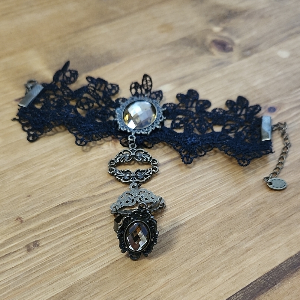 Elegant Black Lace Bracelet With Attached Ring